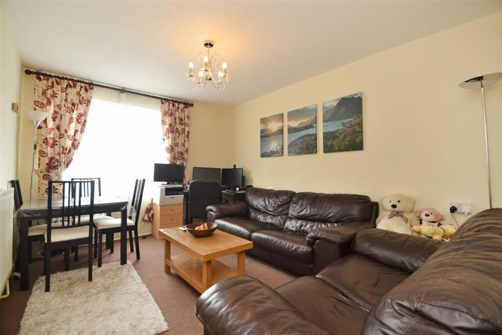 Lovely One Bed Apartment To Rent London Exteriör bild