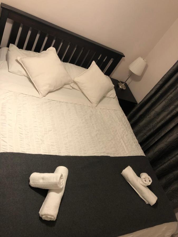 Lovely One Bed Apartment To Rent London Exteriör bild